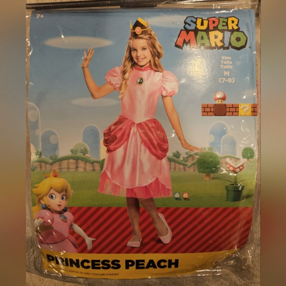Super Mario Princess Peach Costume 👑
